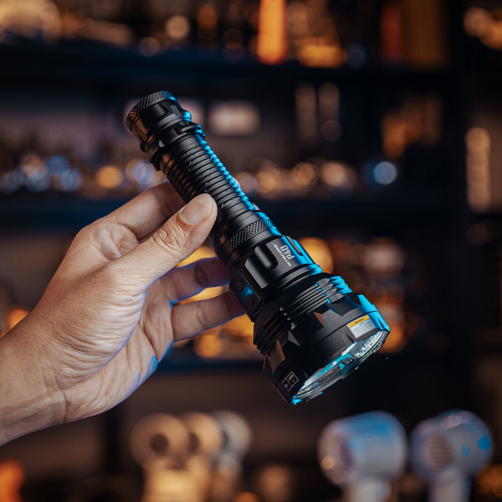 P40 - 2000 lumens
